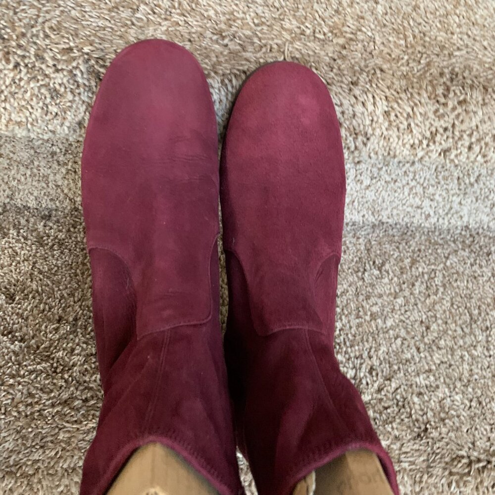 Prada Women's Burgundy Ankle Suede Boots. Size IT 39/ US 9. In very good conditi - Picture 6 of 14